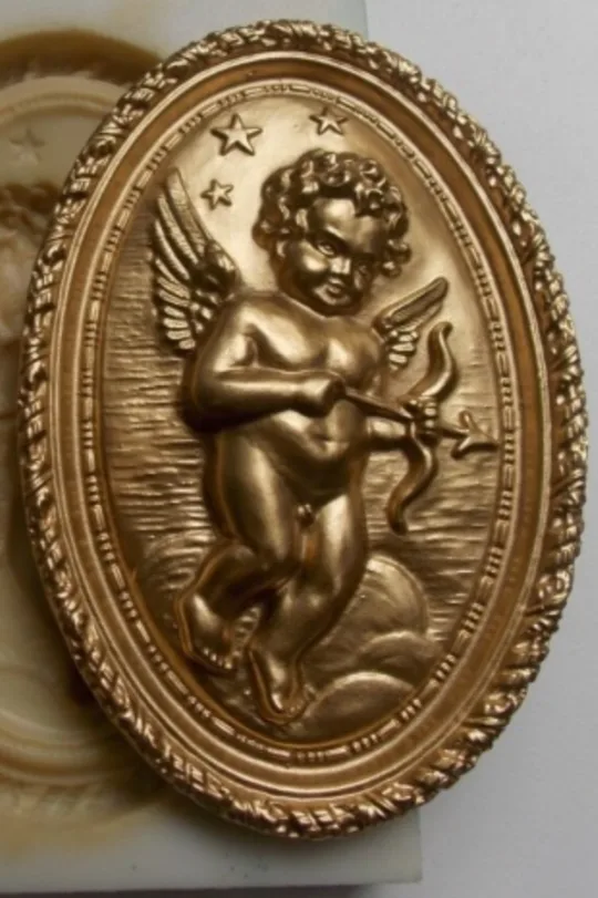 Gold Cupid Wall Decor image indicator(6)