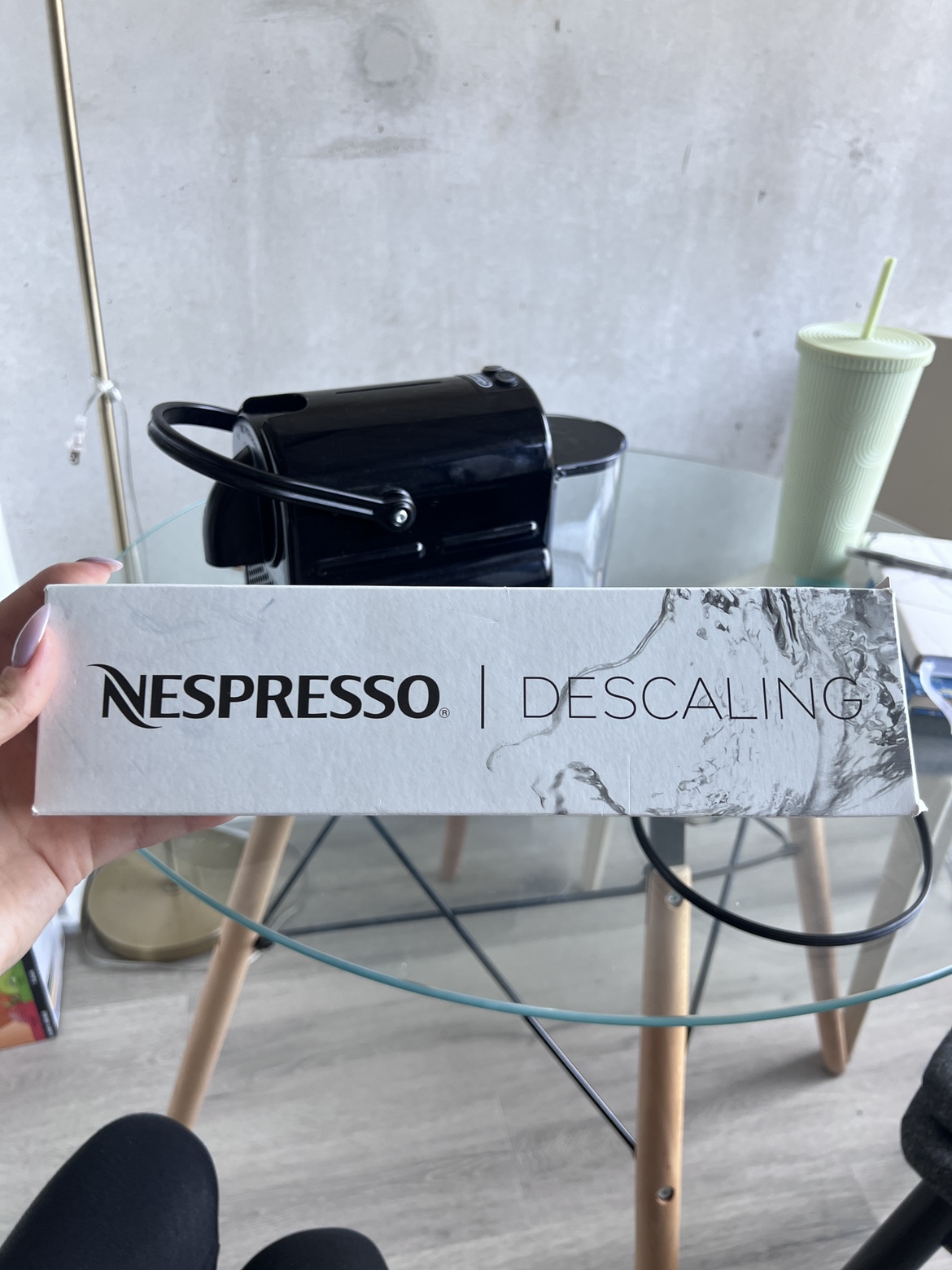 Nespresso Coffee Machine+Descaling Agent - photo 4