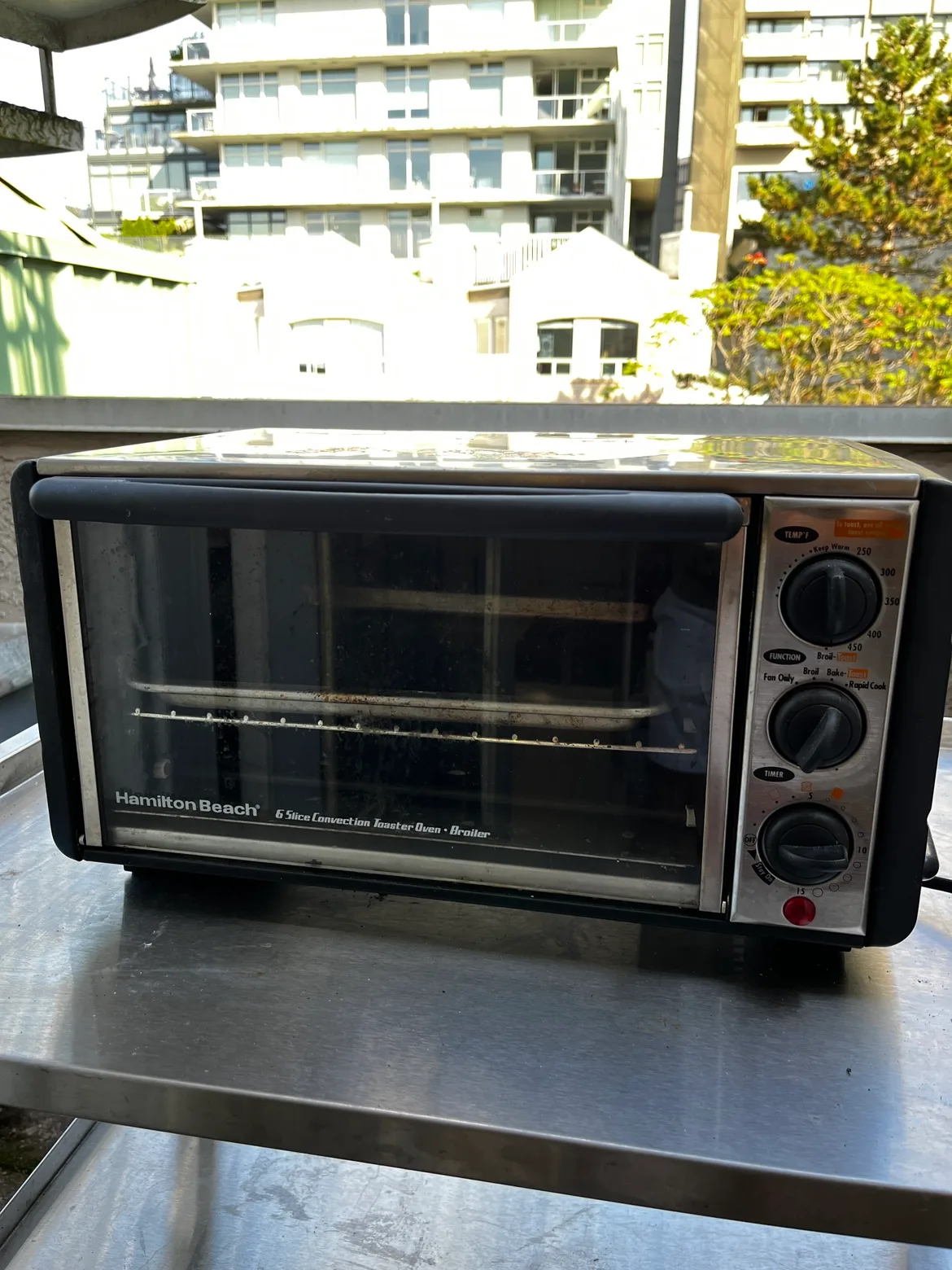 Hamilton Beach 6 slice convection toaster oven thumbnail