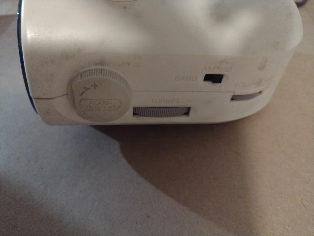 Sony Dream Machine Clock Radio Vintage White image indicator(3)