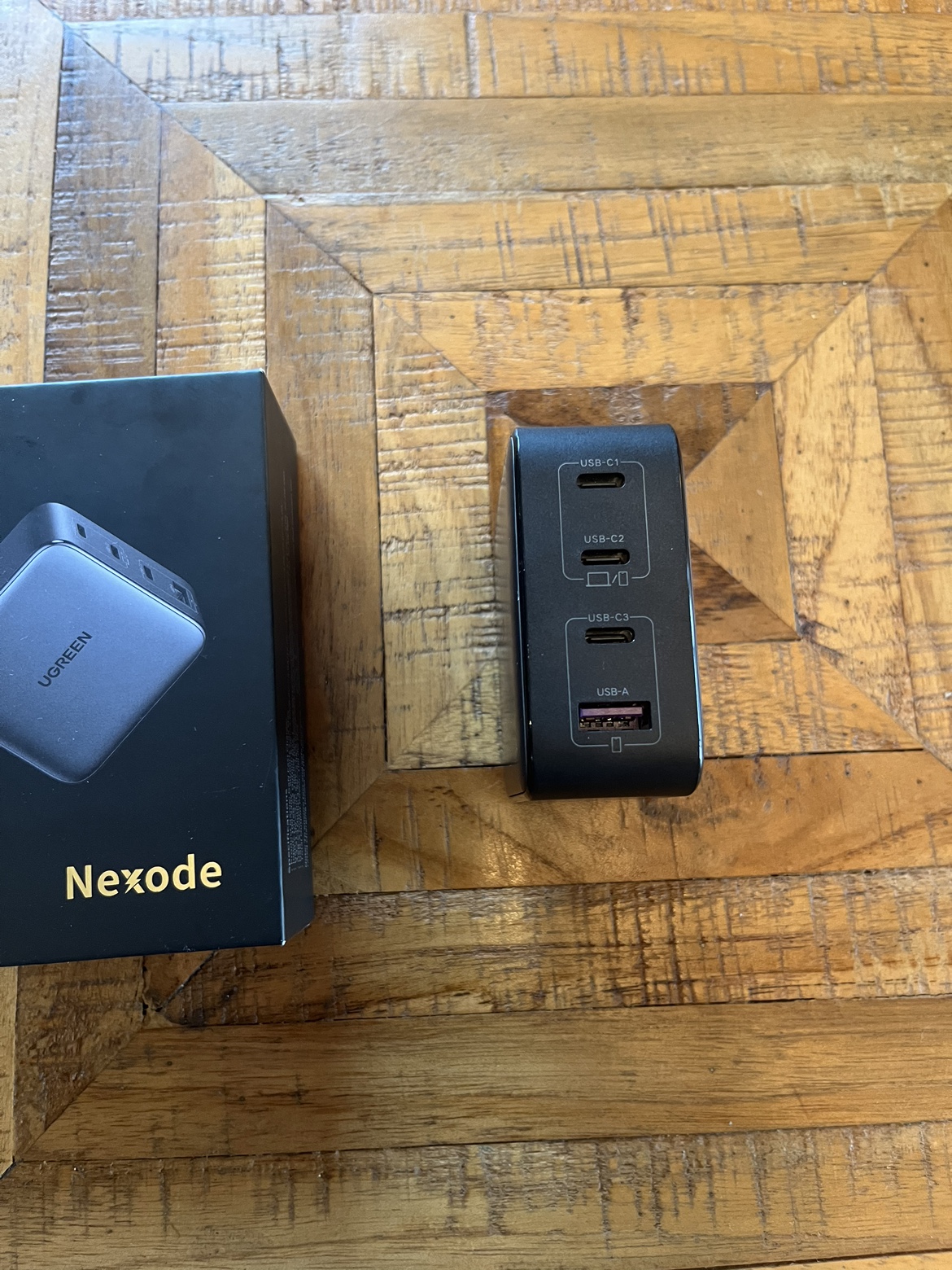 UGREEN 100W Nexode Fast Charger - photo 4