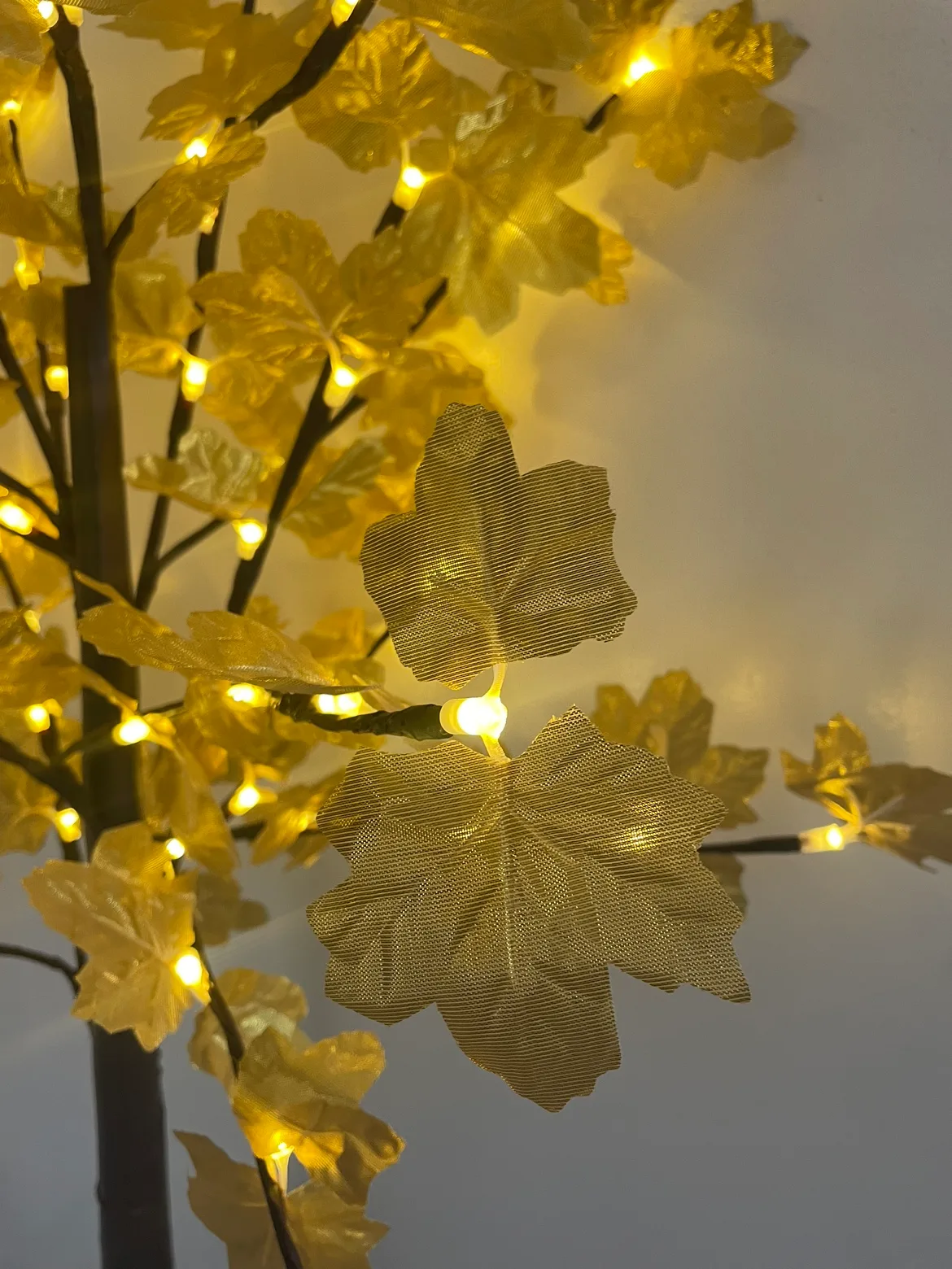 Golden maple leaf Tree with Lights image indicator(5)