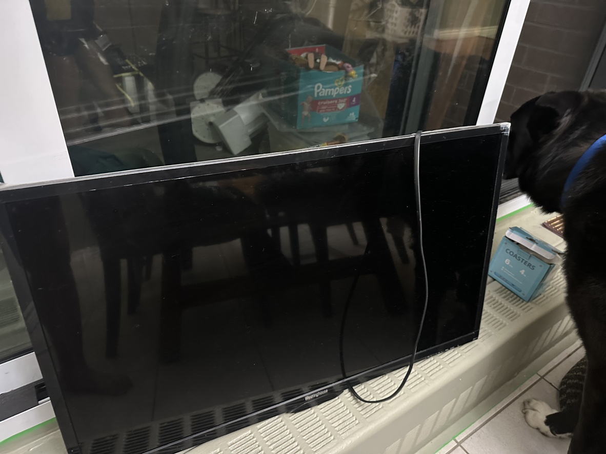 32" Westinghouse TV with Wall Mount - photo 3