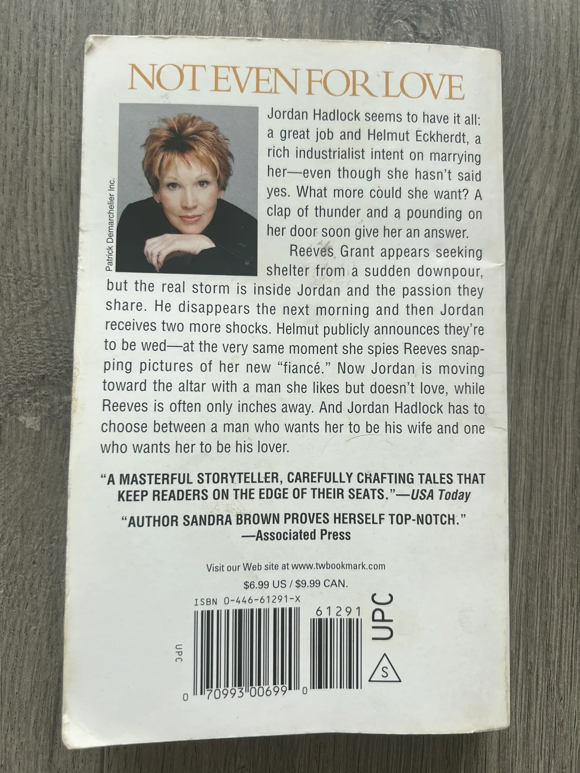 Not Even For Love by Sandra Brown Book image indicator(2)