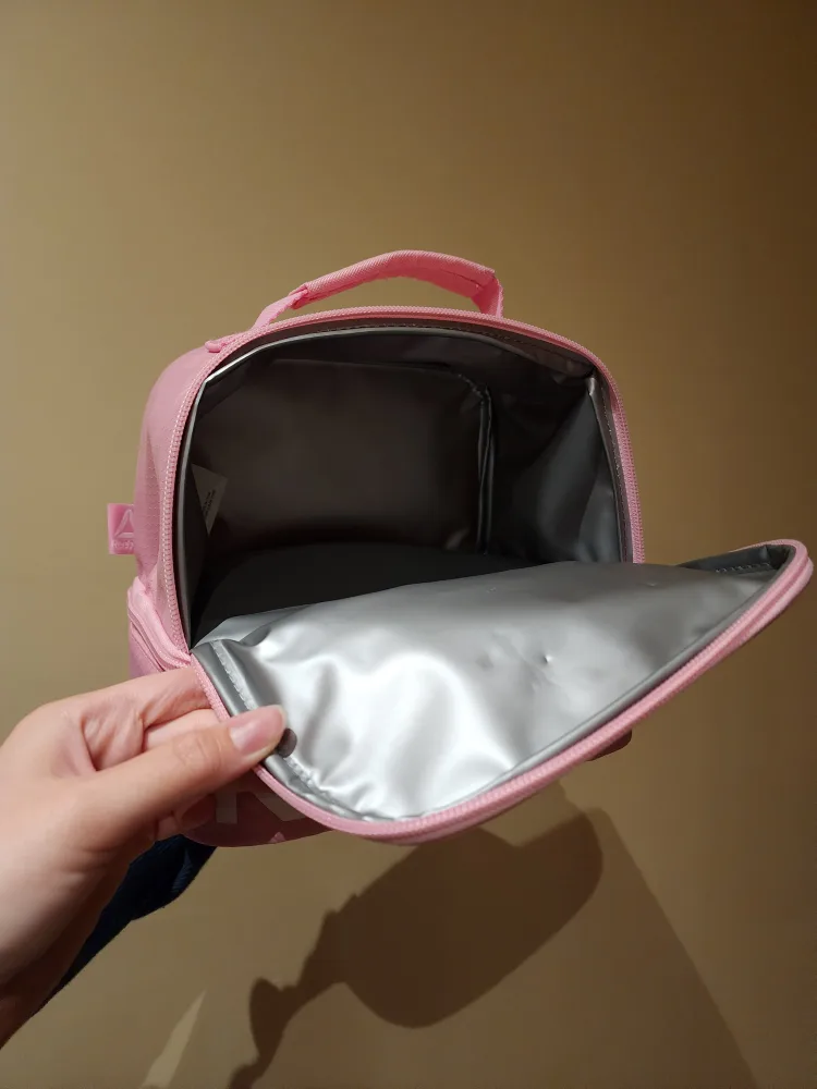 New Reebok Lunchbag image indicator(4)