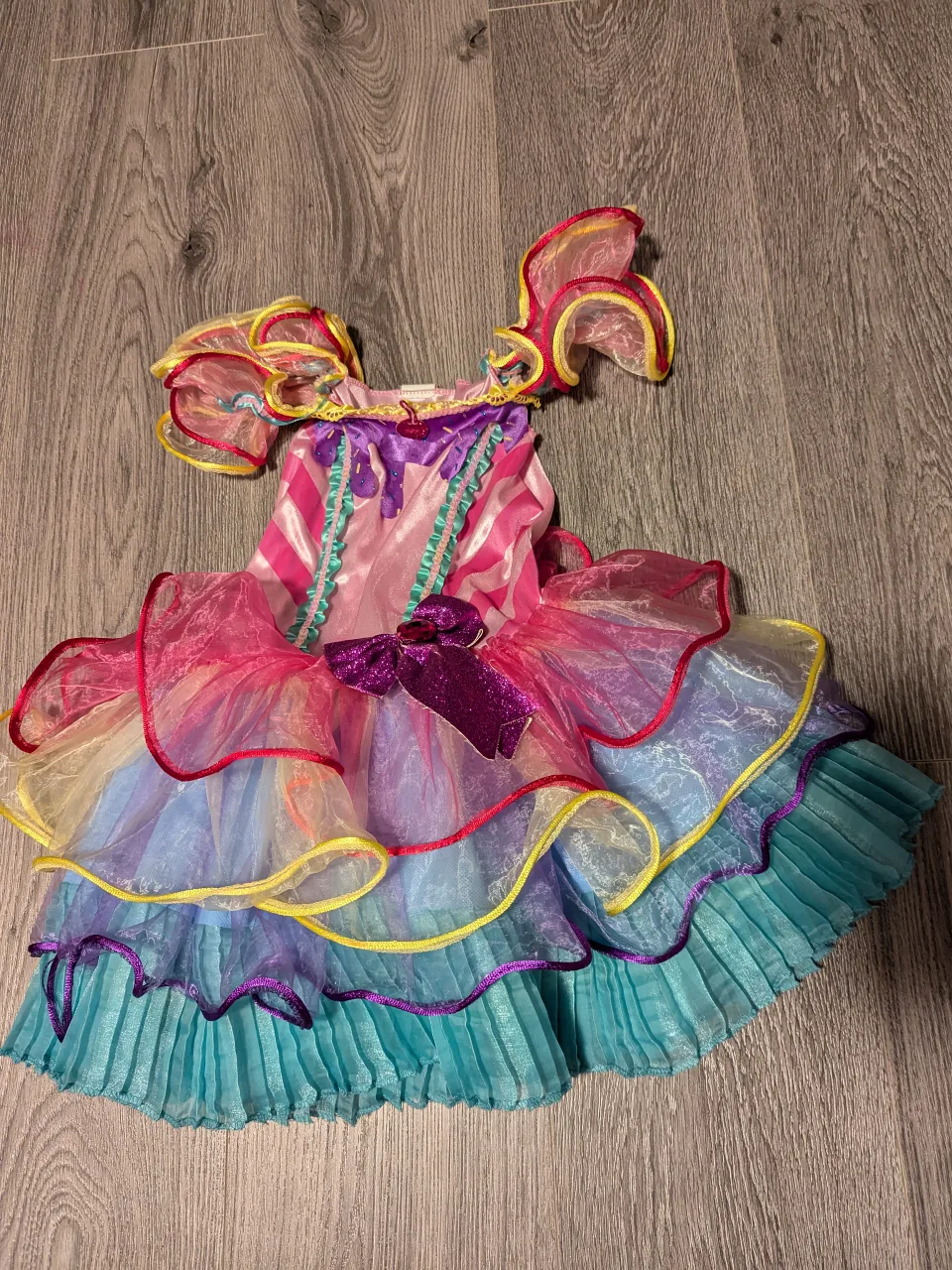 Cute kids Costume (Girl Size S 4-6T) thumbnail