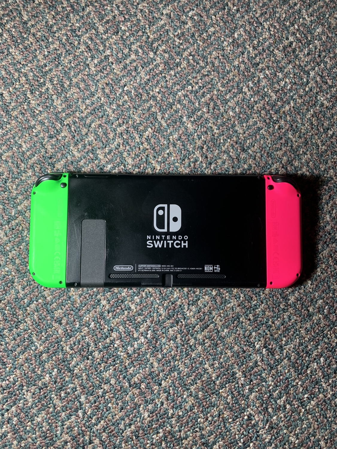 Nintendo Switch Console with extra controller - photo 3