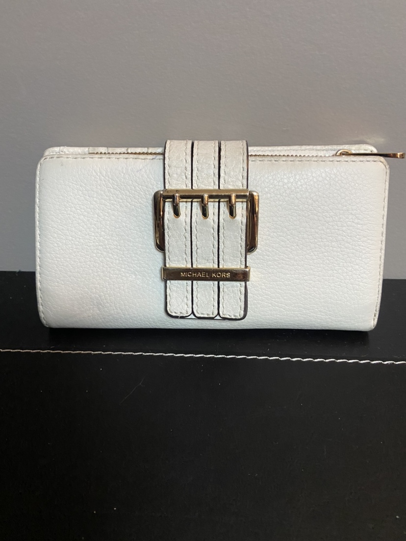 Michael Kors Beige Wallet