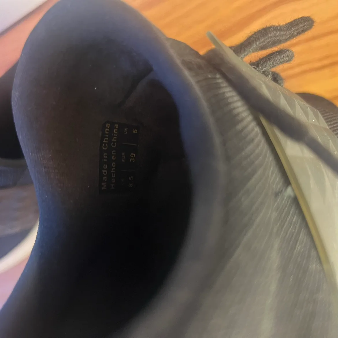 Aldo Sneakers 8.5 image indicator(10)