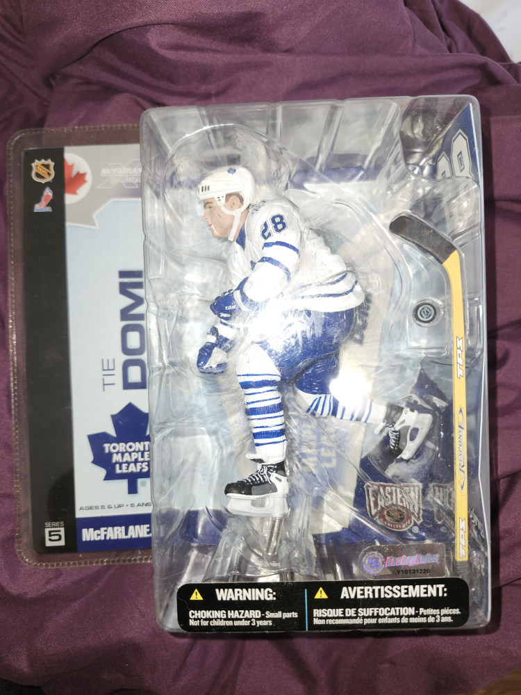 McFarlane Series 5 - The Tie Domi Toronto Maple Leafs Figure