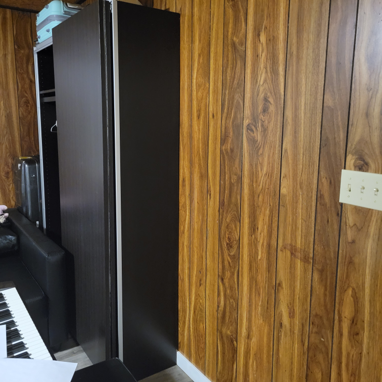 Sliding Door Closet - photo 2