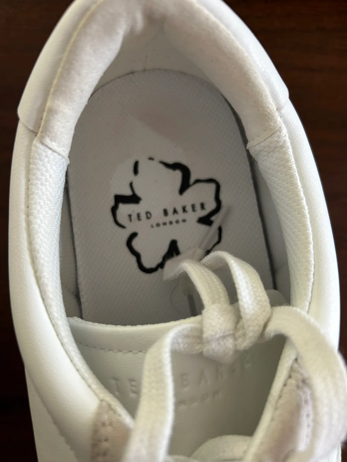 Ted Baker Robbert sneaker made of leather with suede details image indicator(5)