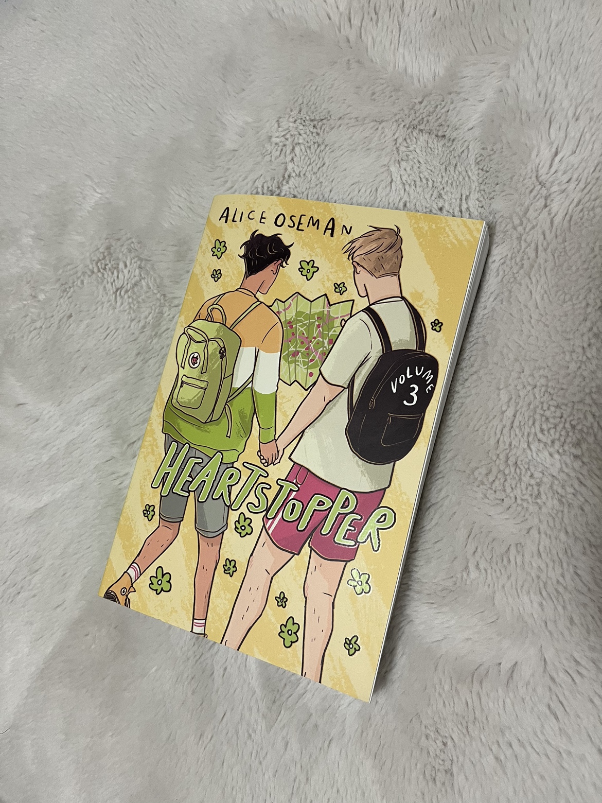 Heartstopper Books Volumes 1-5 - photo 5