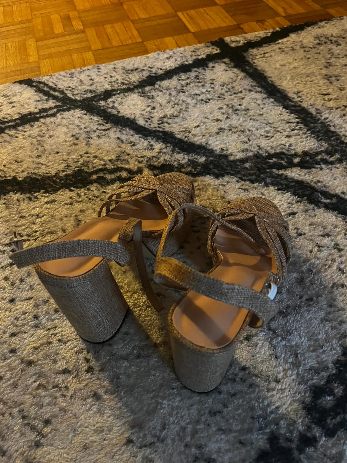 Gold Platform Heels image indicator(4)