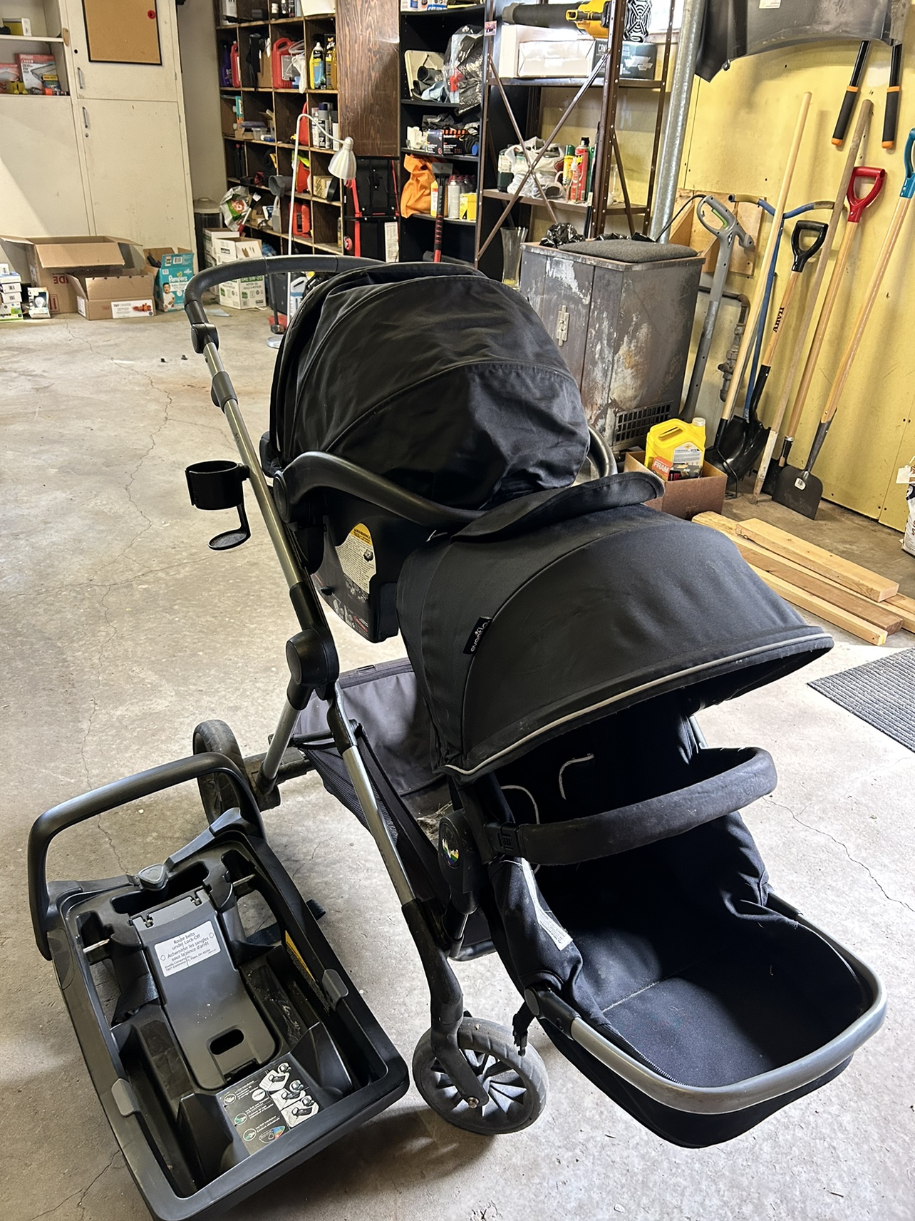 Evenflo Pivot Xpand Travel System with Car Seat - photo 3