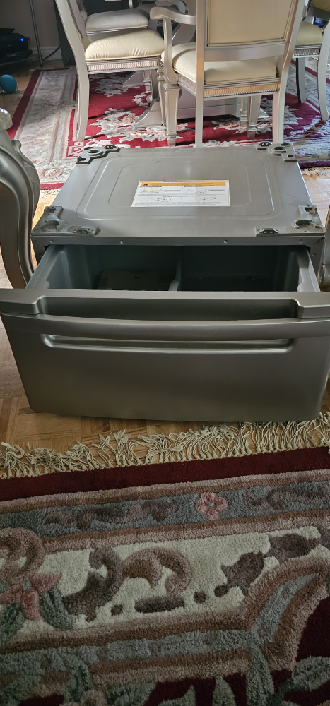 LG Sidekick pedal stool