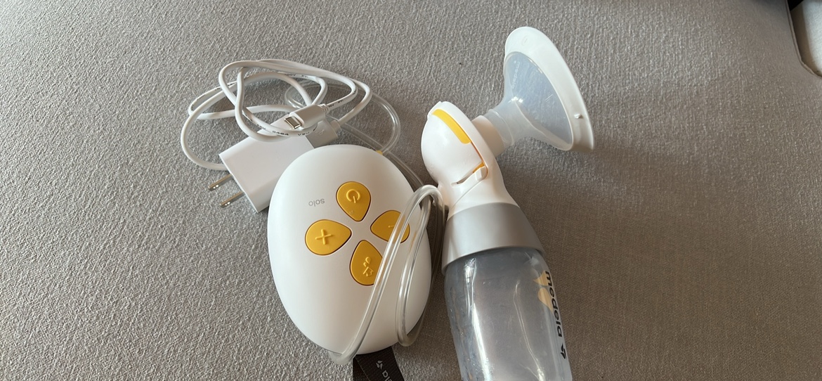 Breast pump