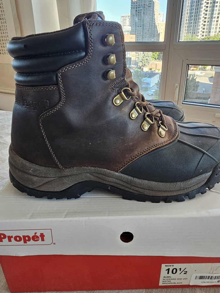 Propet Men's  Leather Boots Size 10.5 Wide (3E) - photo 2