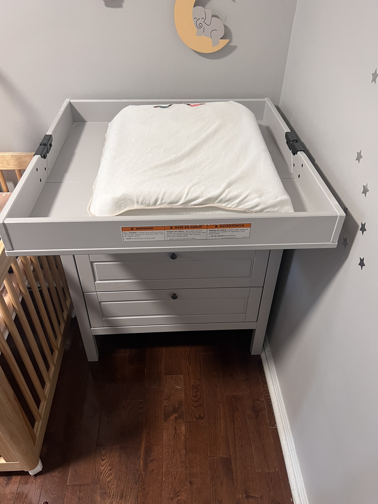 Changing Table with Storage - photo 2