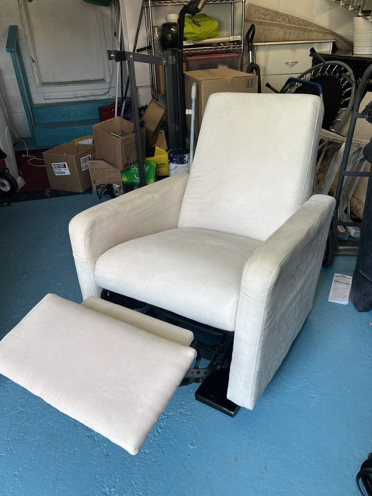 Glider/ Recliner Chair - photo 3