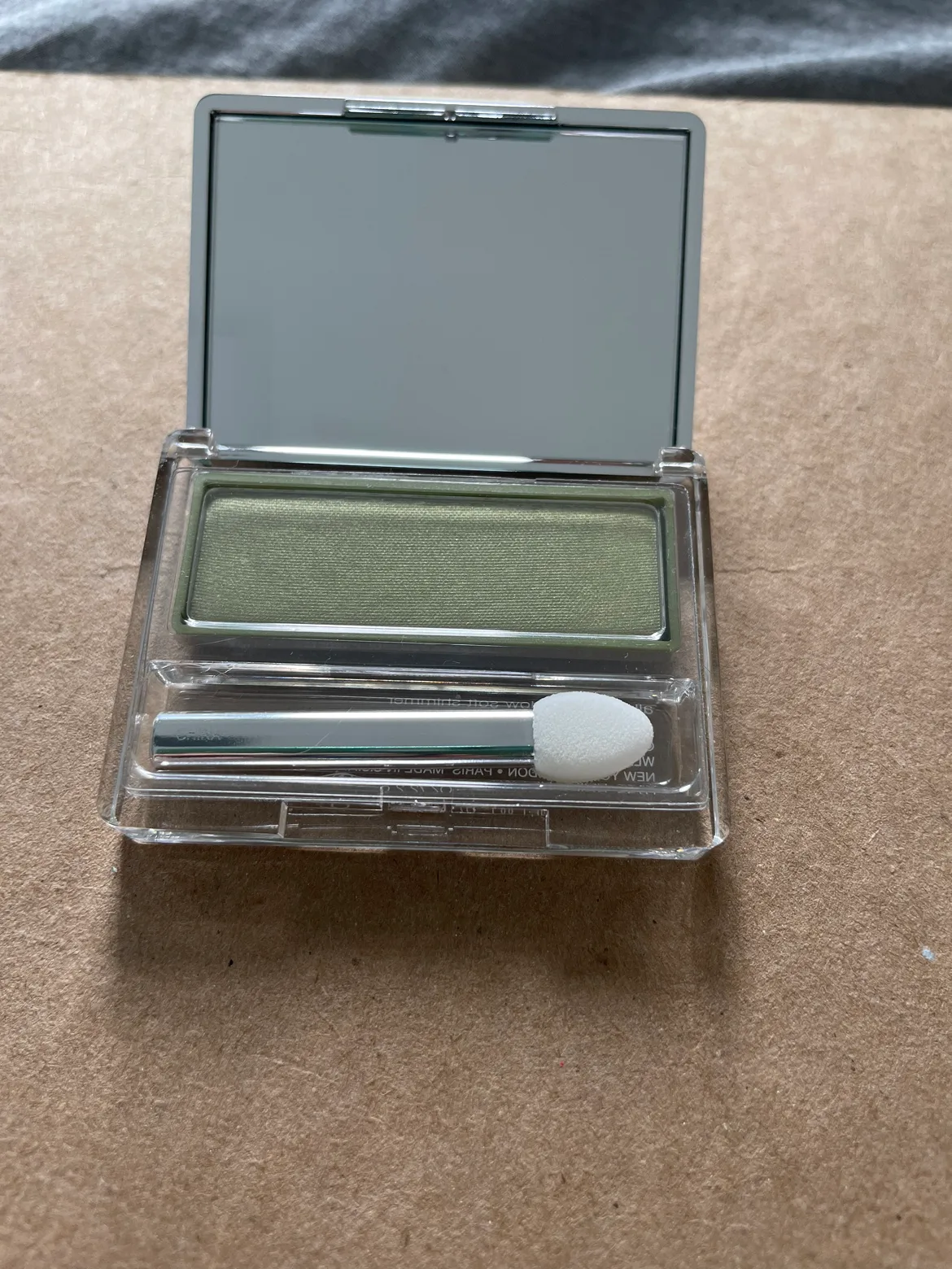 Clinique All About Shadow Soft Shimmer Lemongrass Eyeshadow image indicator(6)