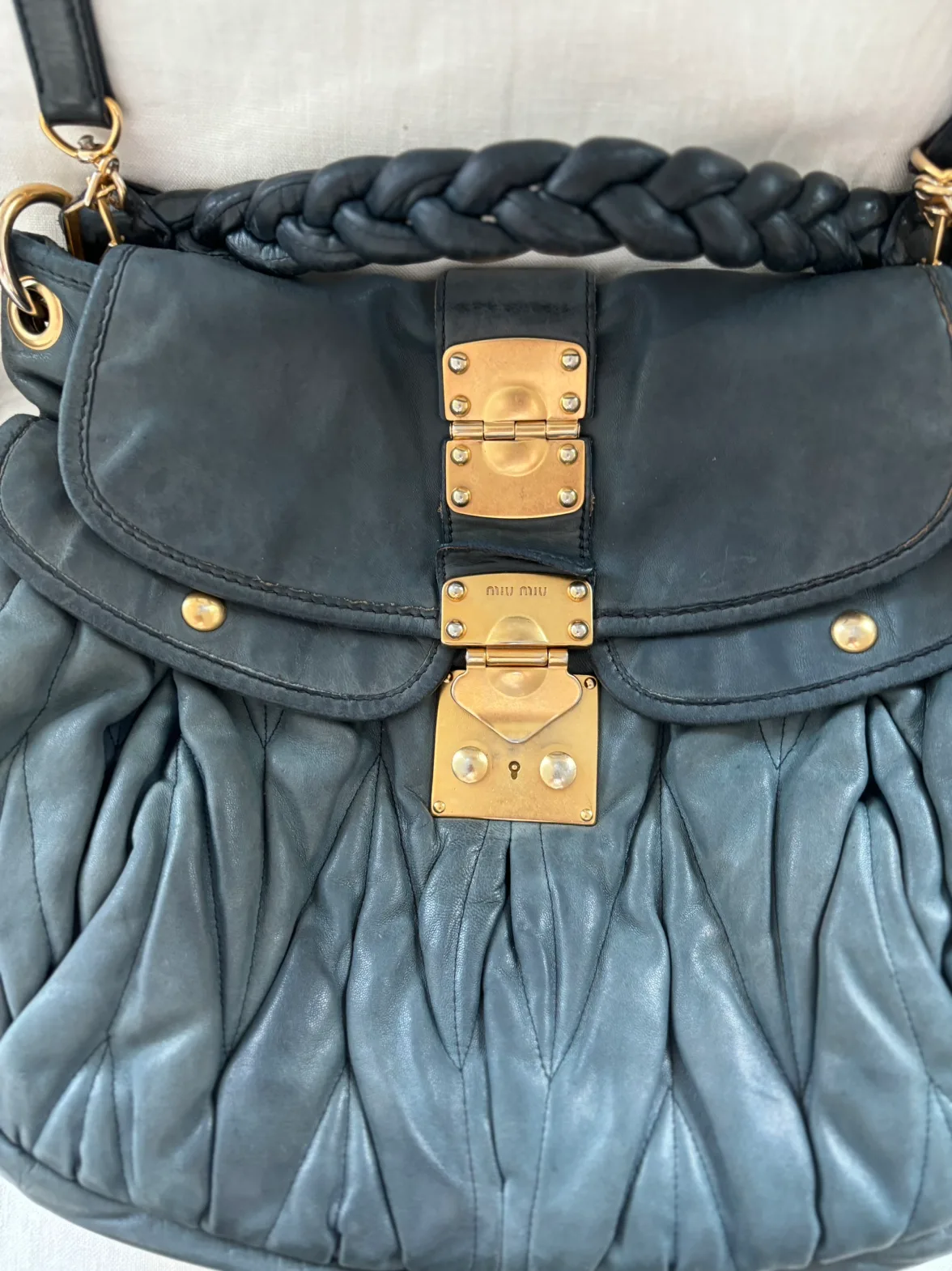 Miu Miu blue Matelasse coffer Leather Bag image indicator(2)