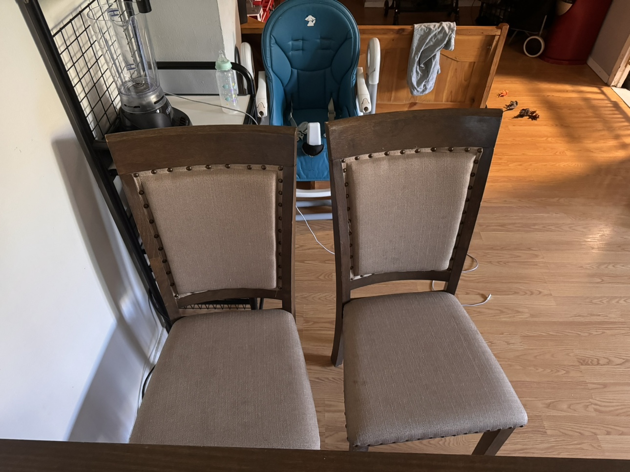 Dining Table and 4 Chairs Set - photo 2