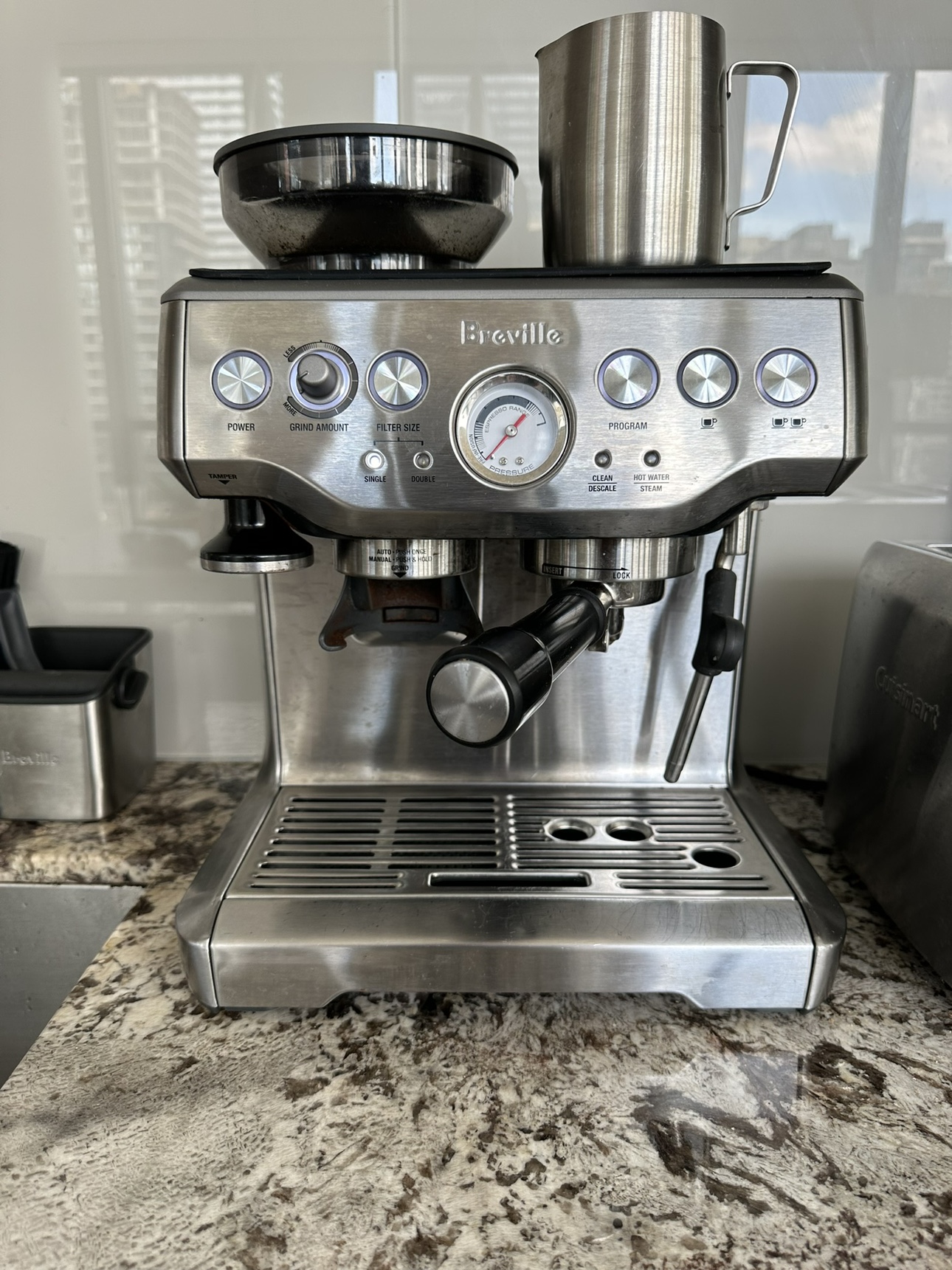 Breville BES870XL Barista Express Espresso Machine