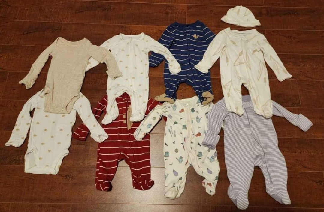Newborn baby clothes