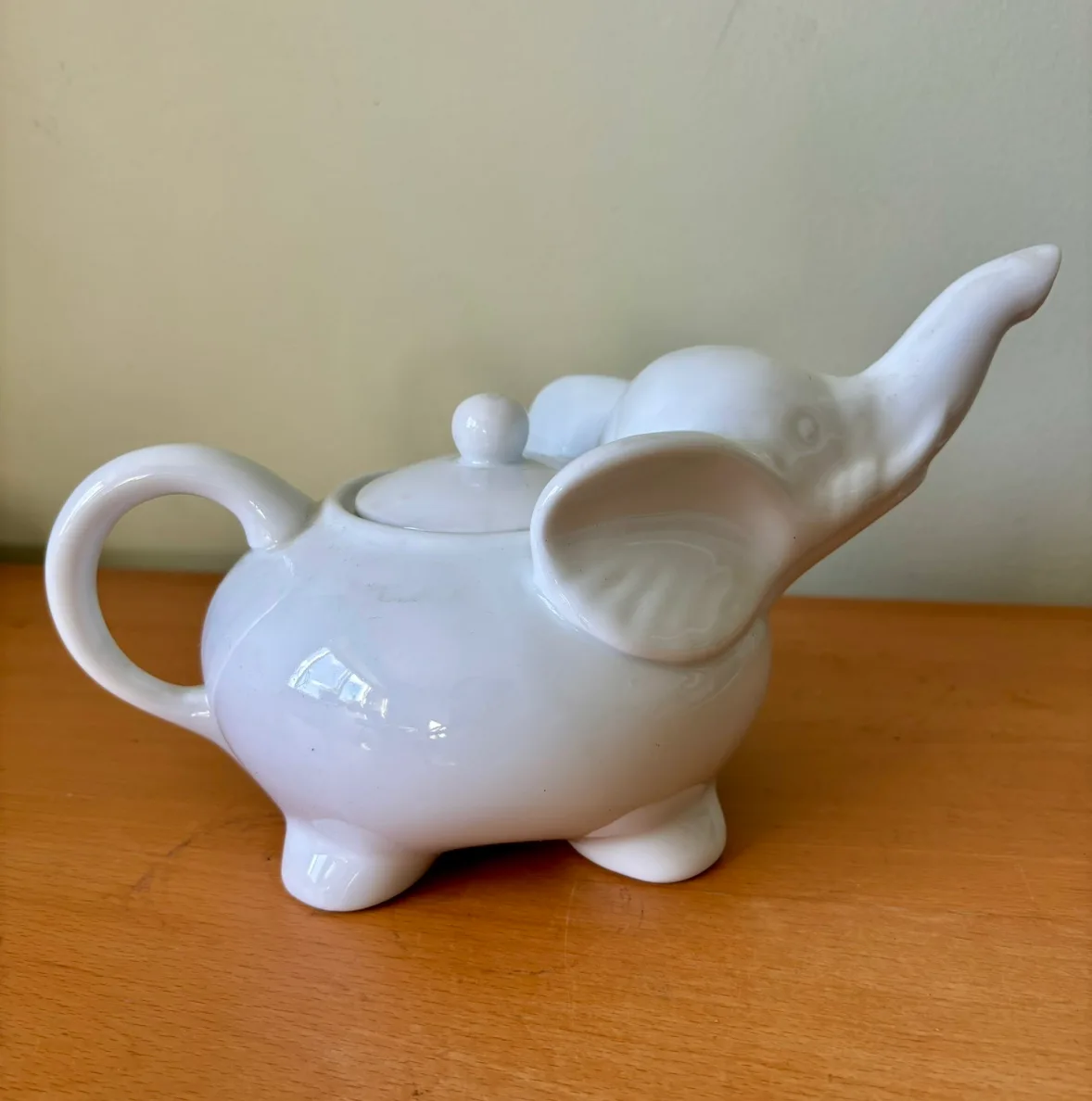 Abbot Collection Elephant Teapot 🆕 image indicator(2)