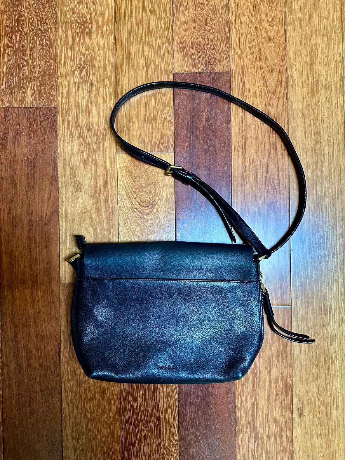 Fossil Black Leather Crossbody Bag image indicator(3)