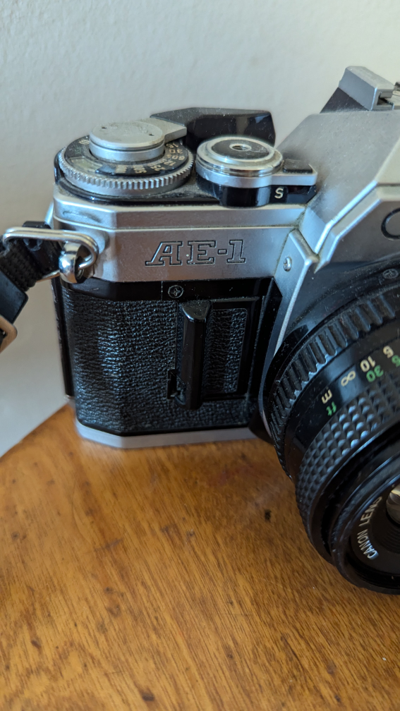 Canon AE-1 Film Camera - photo 3