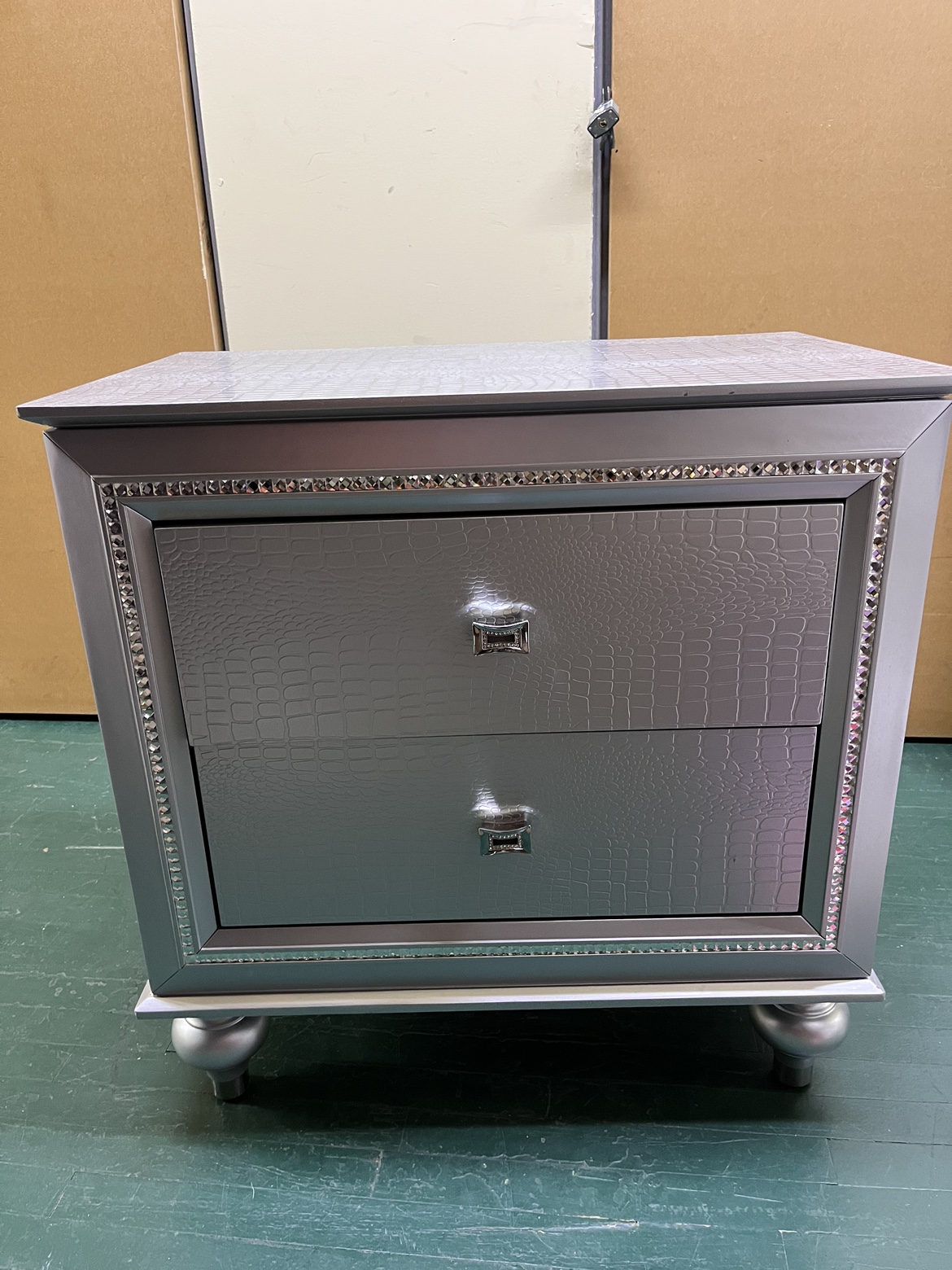 Set: Champagne Upholstered Storage Bed+Night stand - photo 4