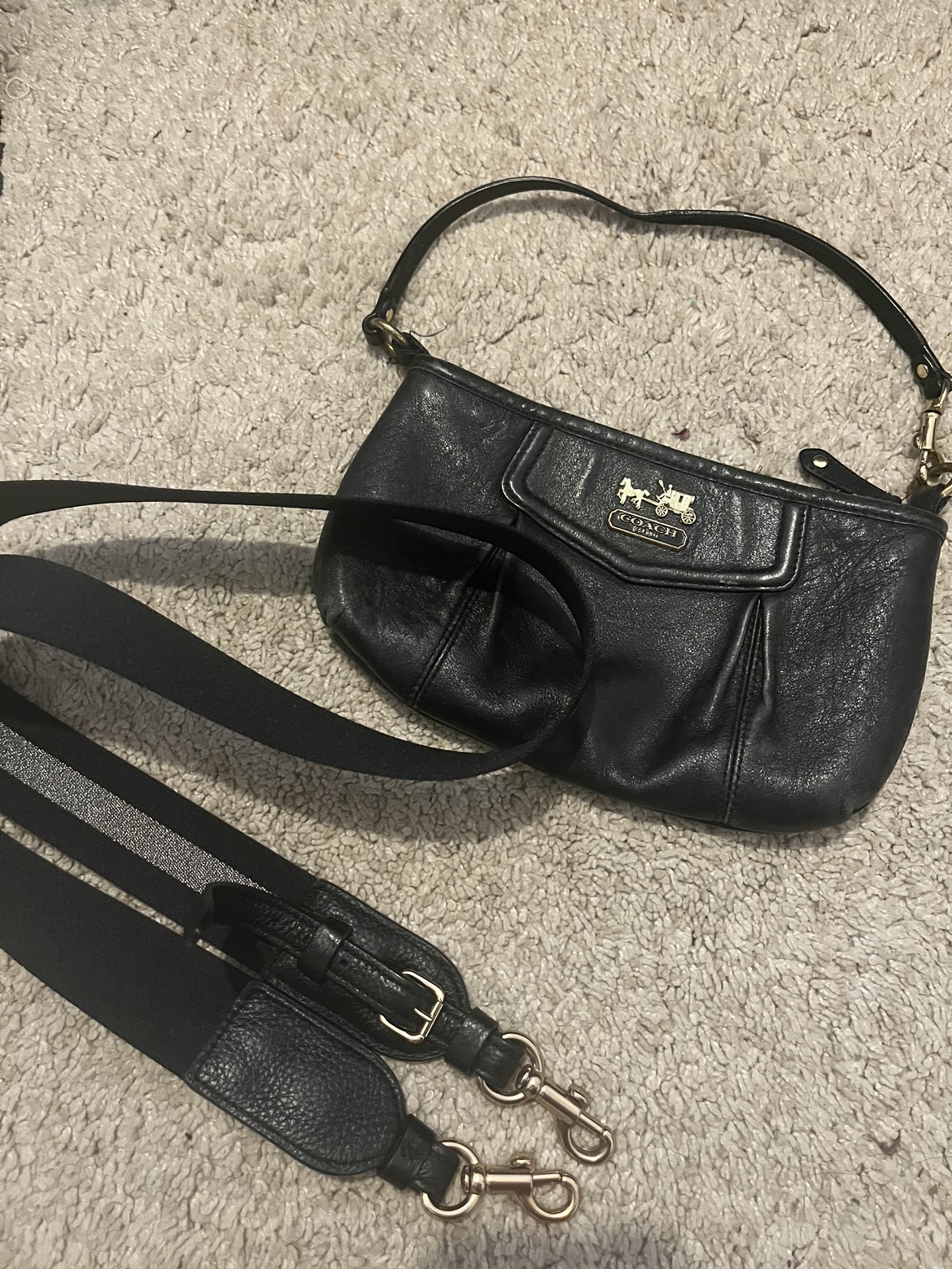Well loved Coach wristlet - photo 5