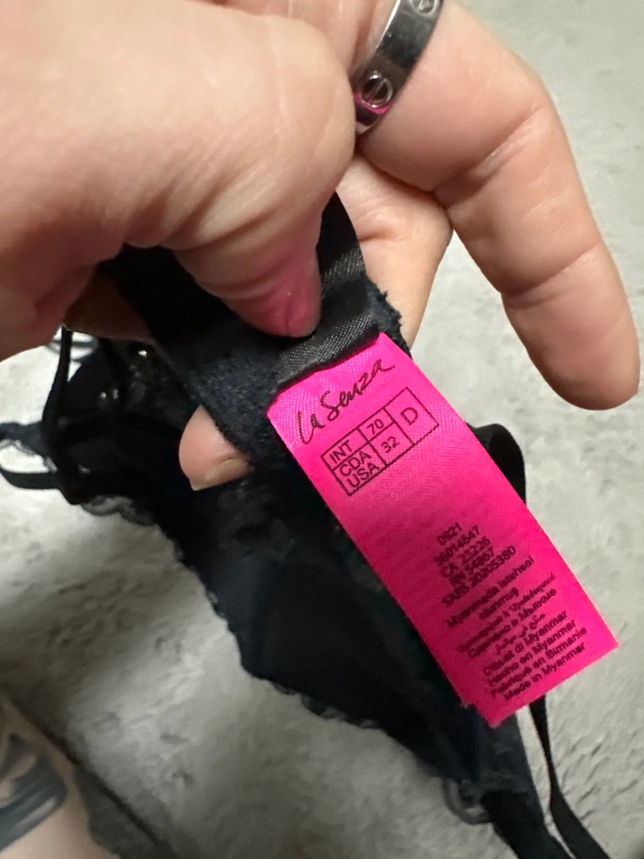 La Senza Bra and Panty Set image indicator(3)