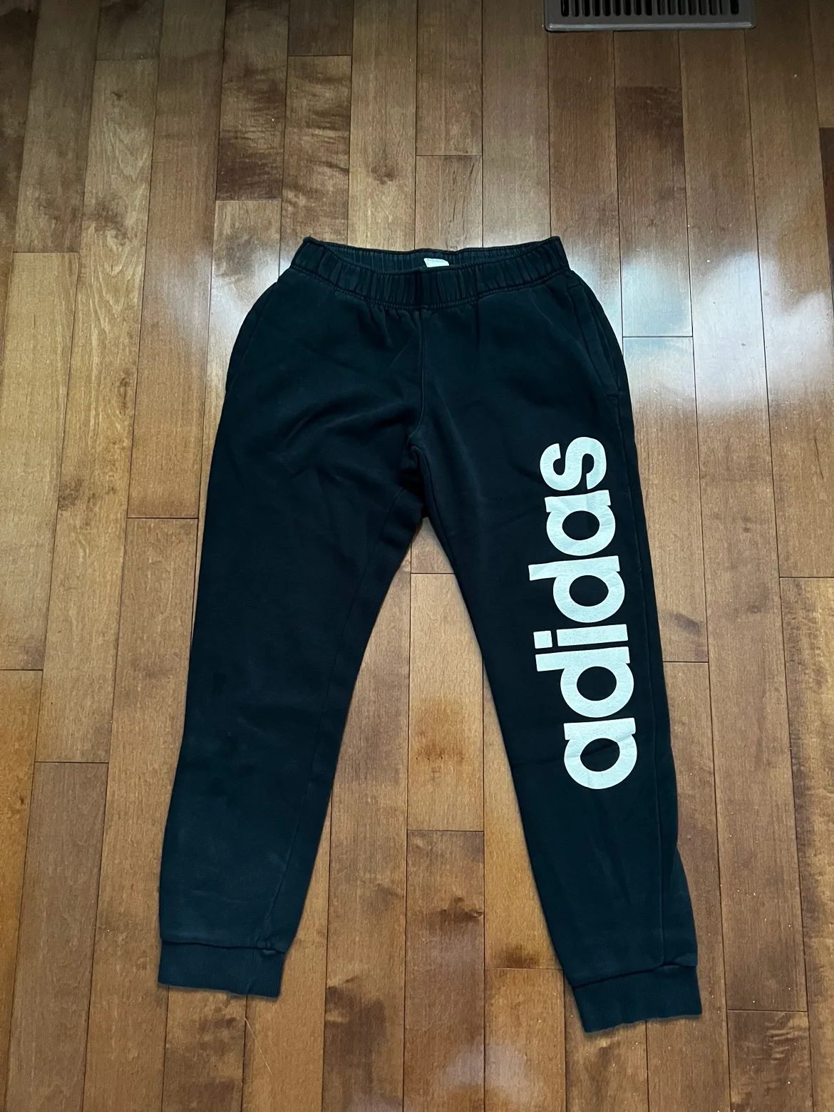 10 Sweatpants image indicator(2)