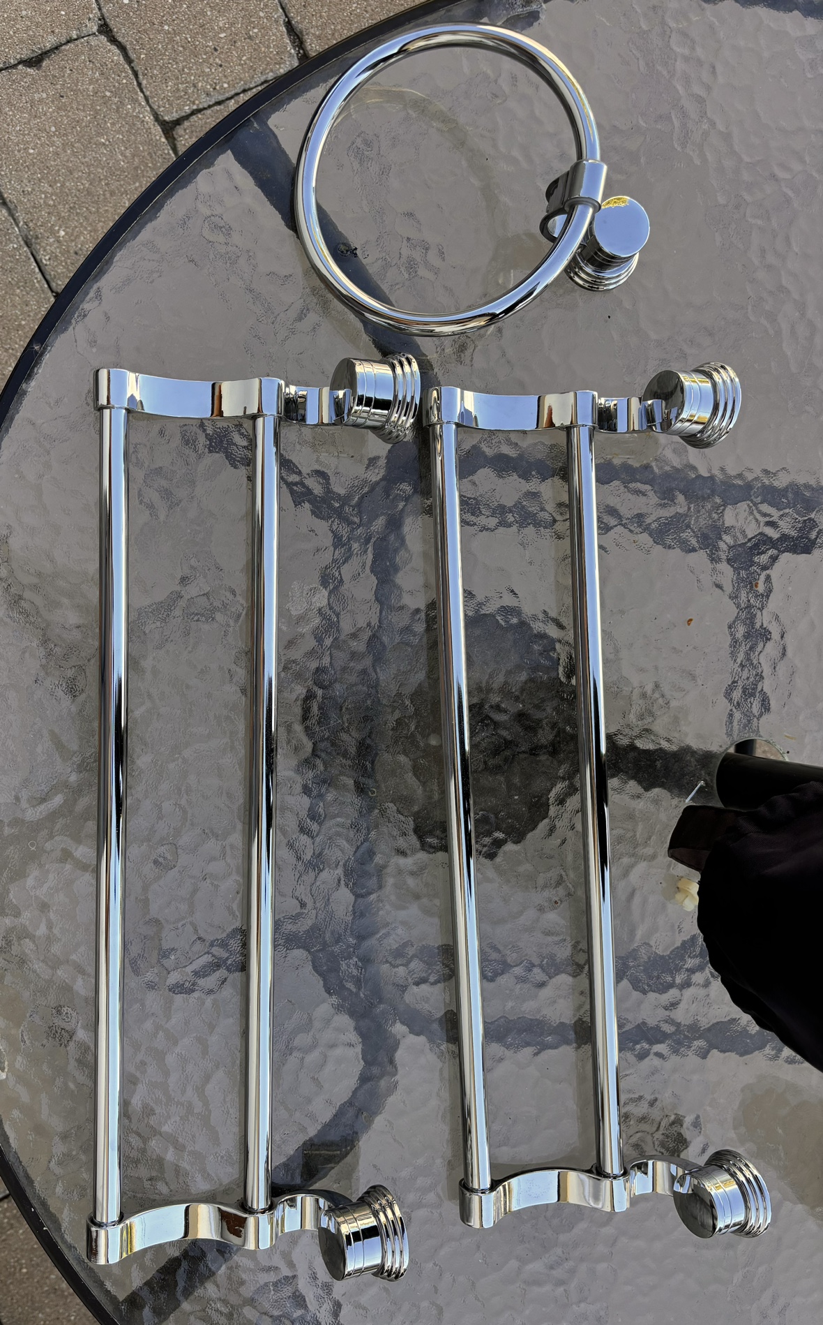 18” Chrome Towel Rack Set