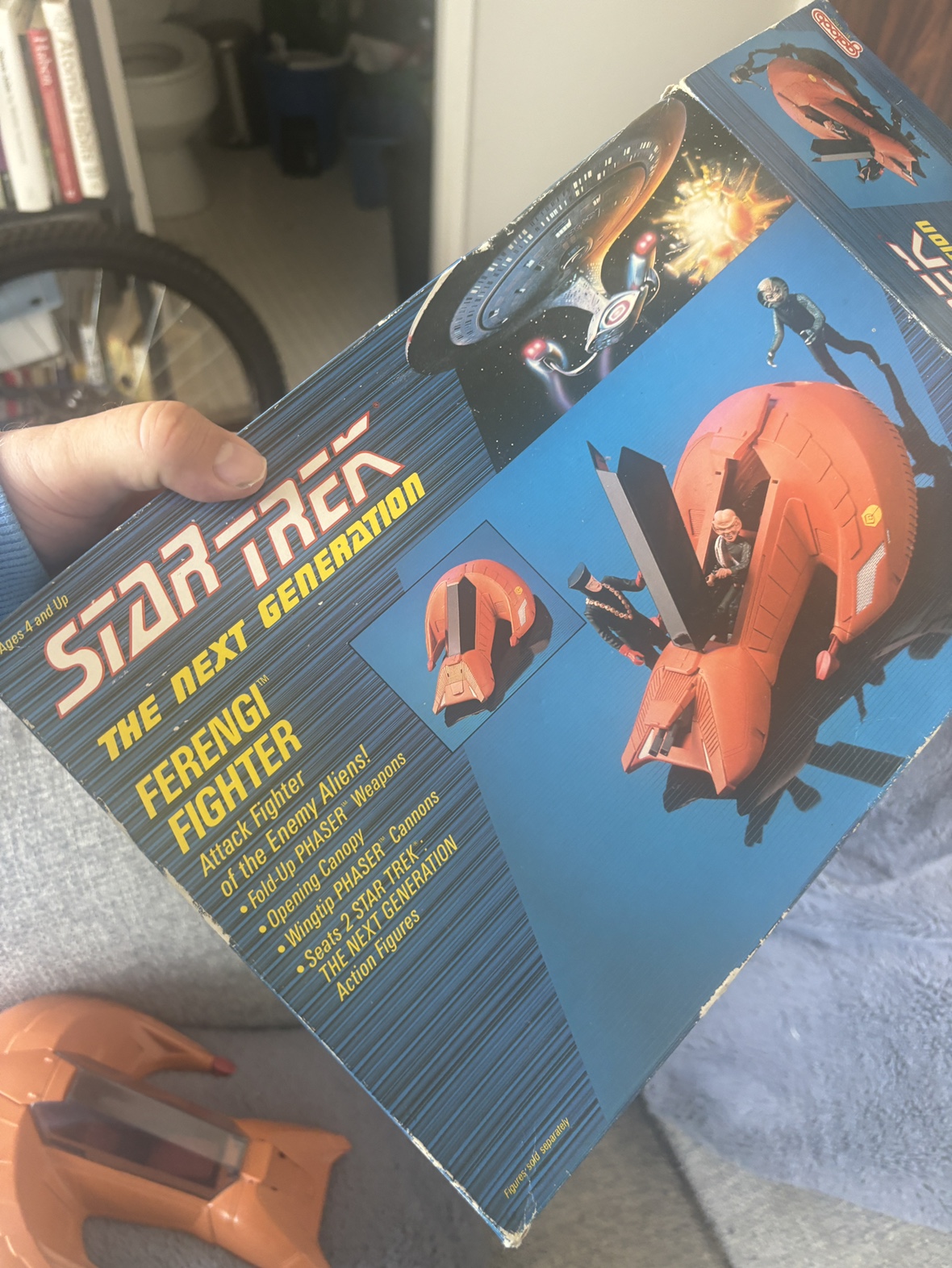 Star Trek The Next Generation Ferengi Fighter - photo 3