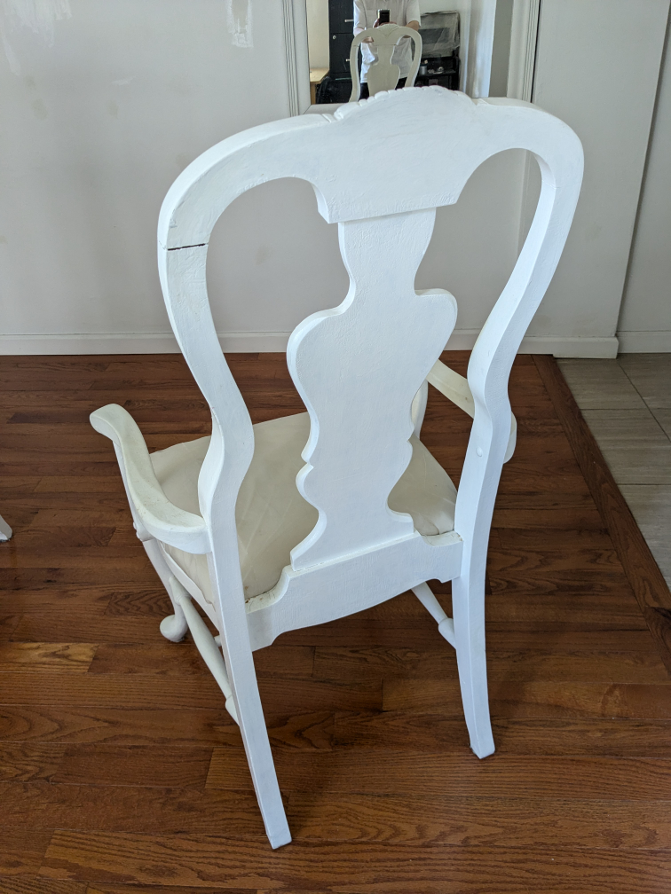 armed white wooden chair - photo 3