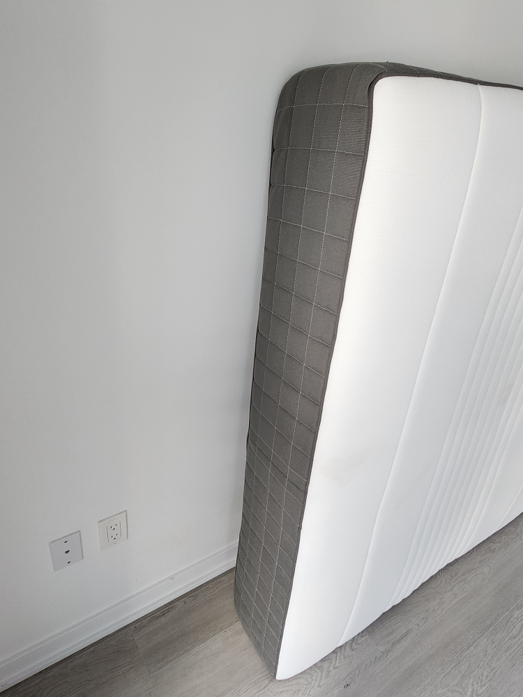 MOVING SALE - QUEEN MATTRESS MEDIUM FIRM - photo 2