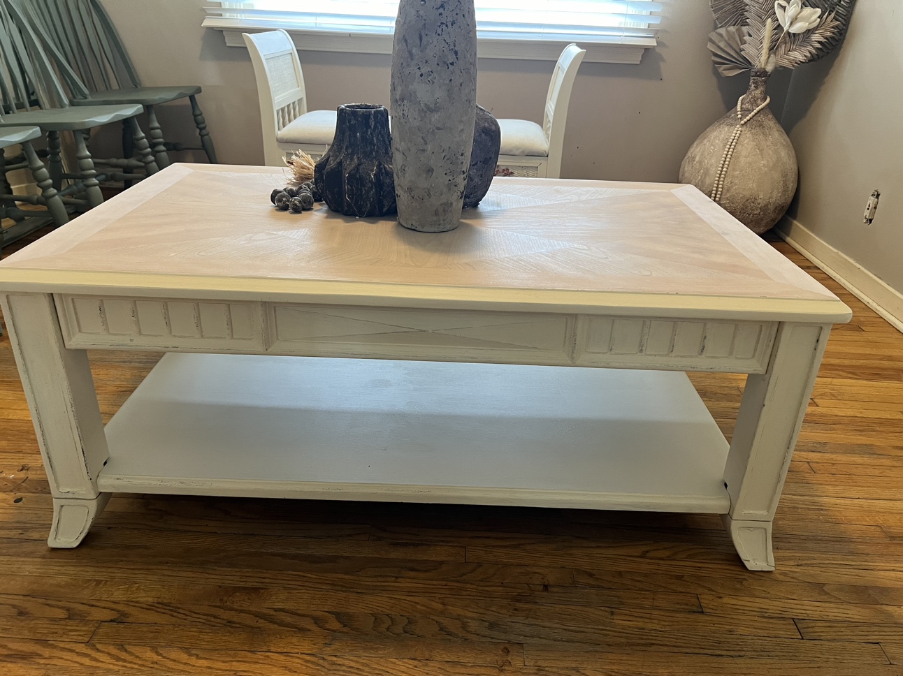 White Coffee Table with Shelf - photo 3