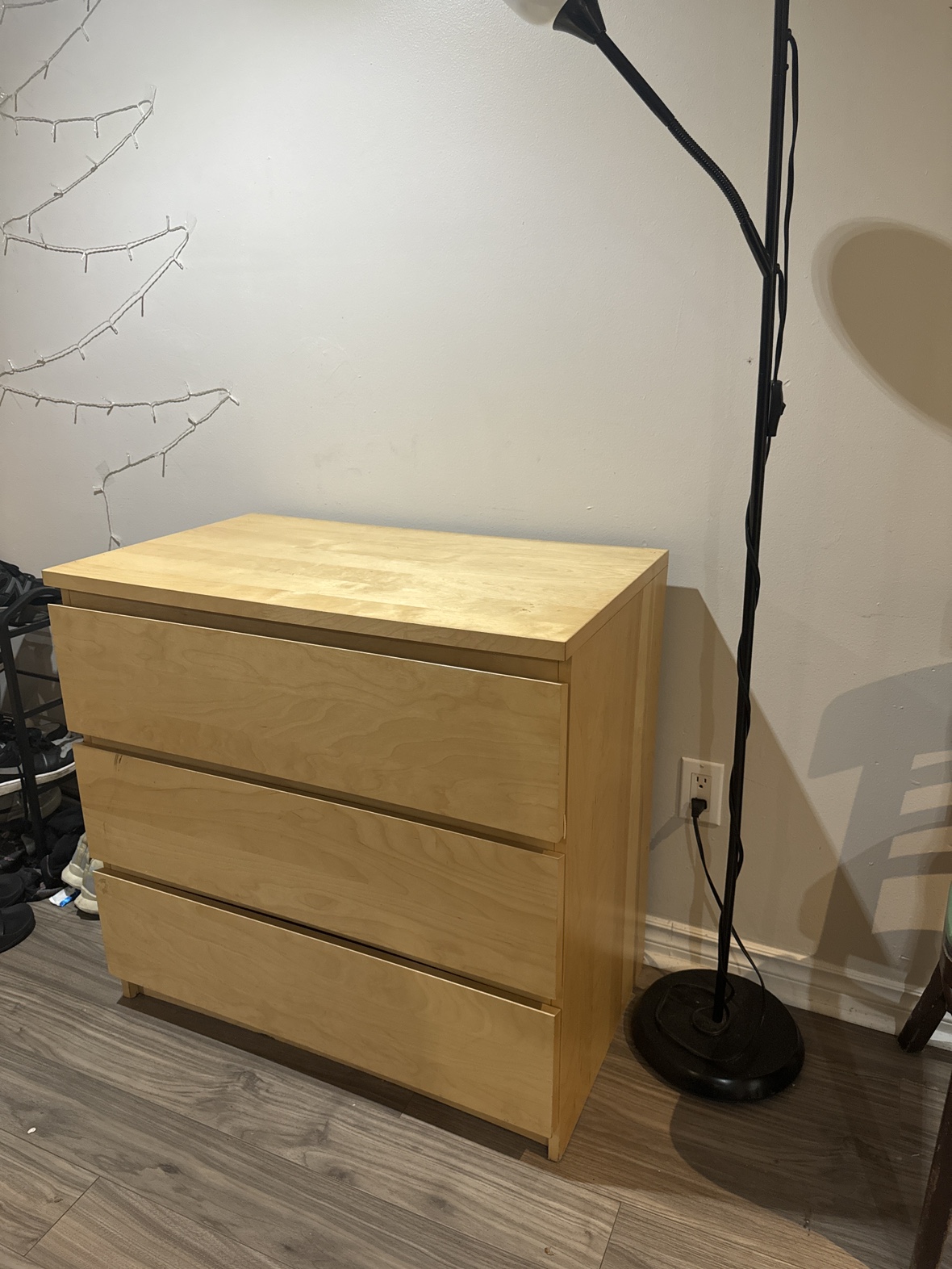 3 Drawer Malm Dresser - photo 2