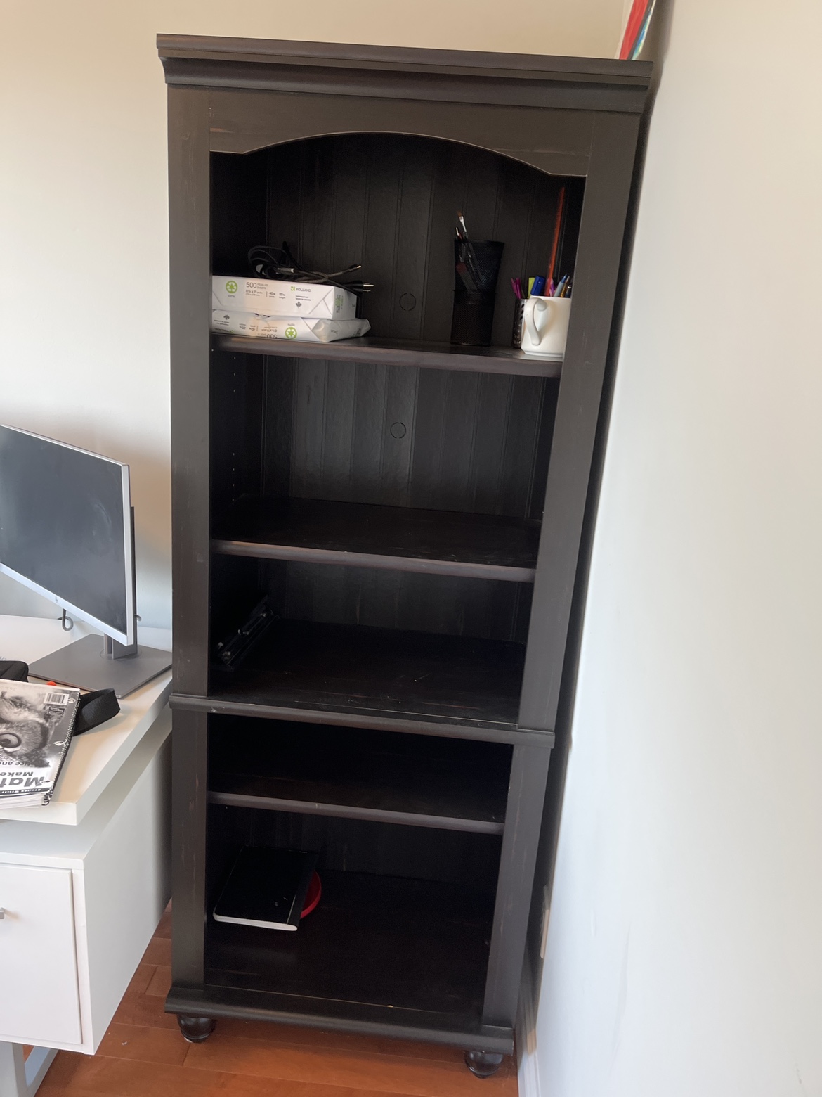 Moving sale-offers accepted - Bookcase/Bookshelf