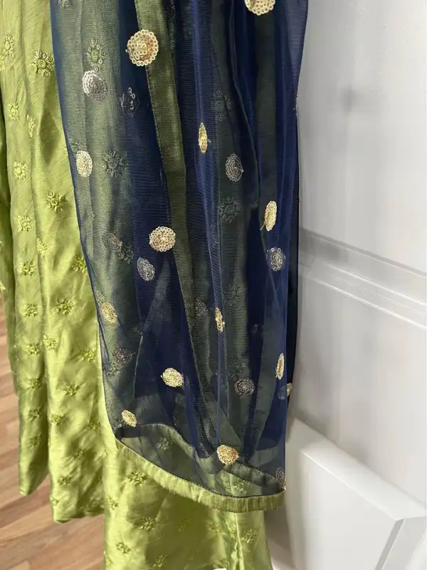 Green Embroidered Dress with Dupatta - photo 5