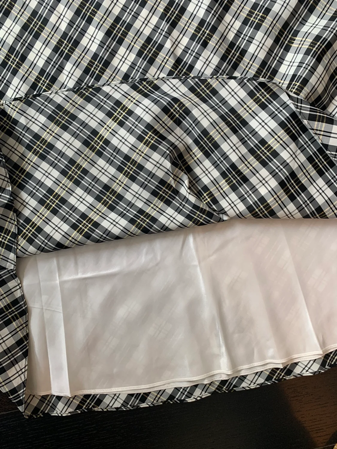 Vintage Black, White, & Gold Plaid Skirt - Perfect 4 Holidays! image indicator(5)