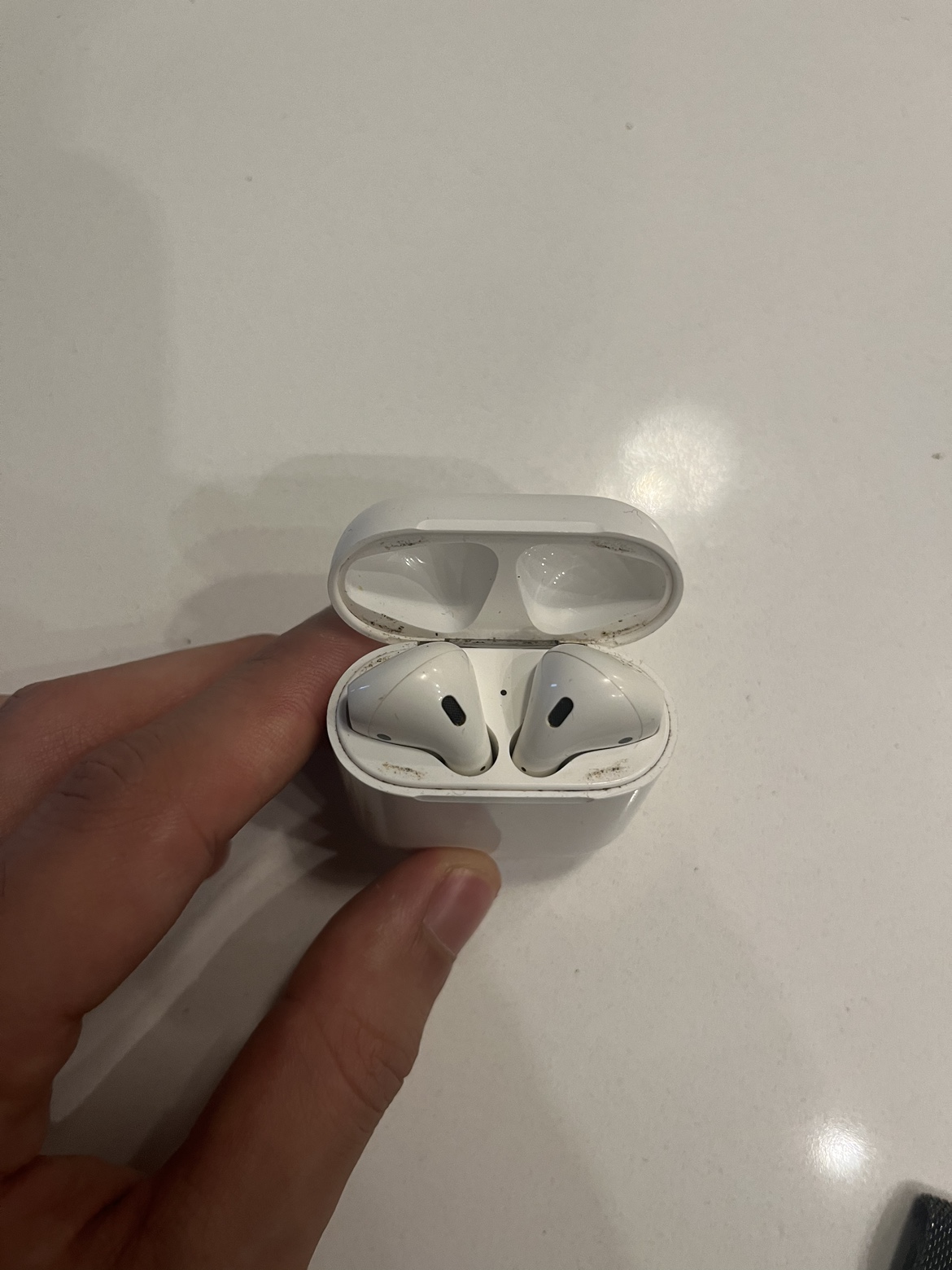 Apple AirPods 1st generation - photo 2