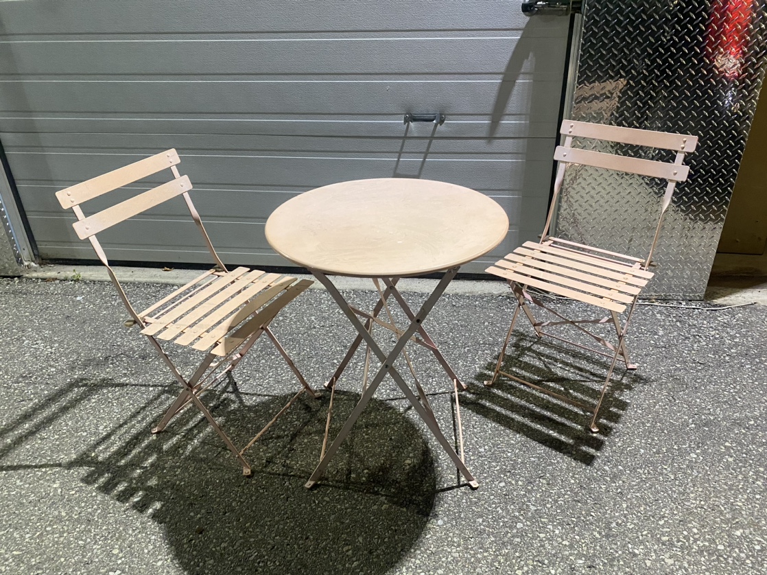 Pink Outdoor Table Set - photo 3