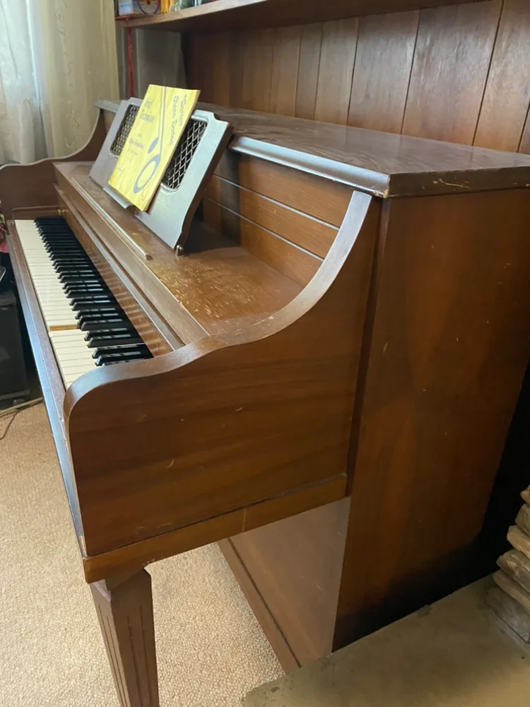 Mason & Risch Upright Piano image indicator(5)