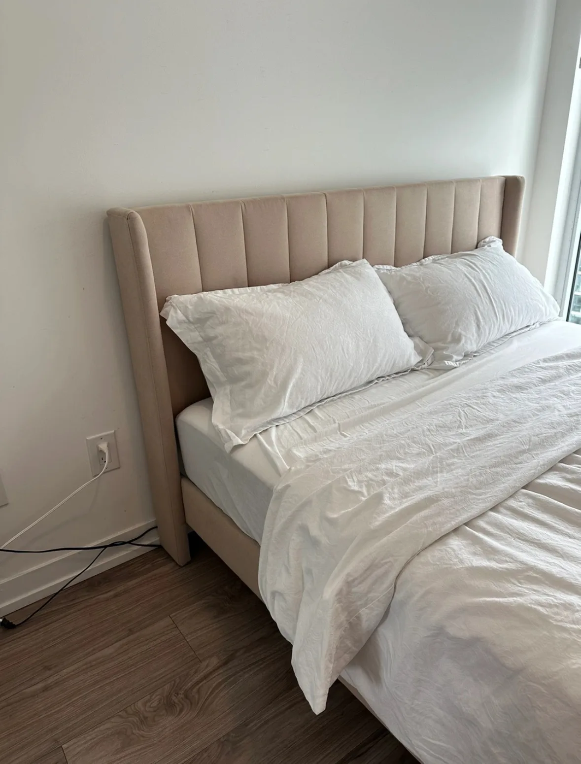 Like NEW Queen bed frame only image indicator(5)