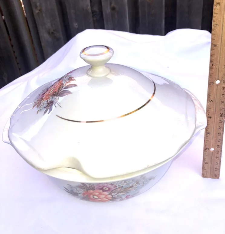 Floral Bone China Serving Bowl with Lid image indicator(2)